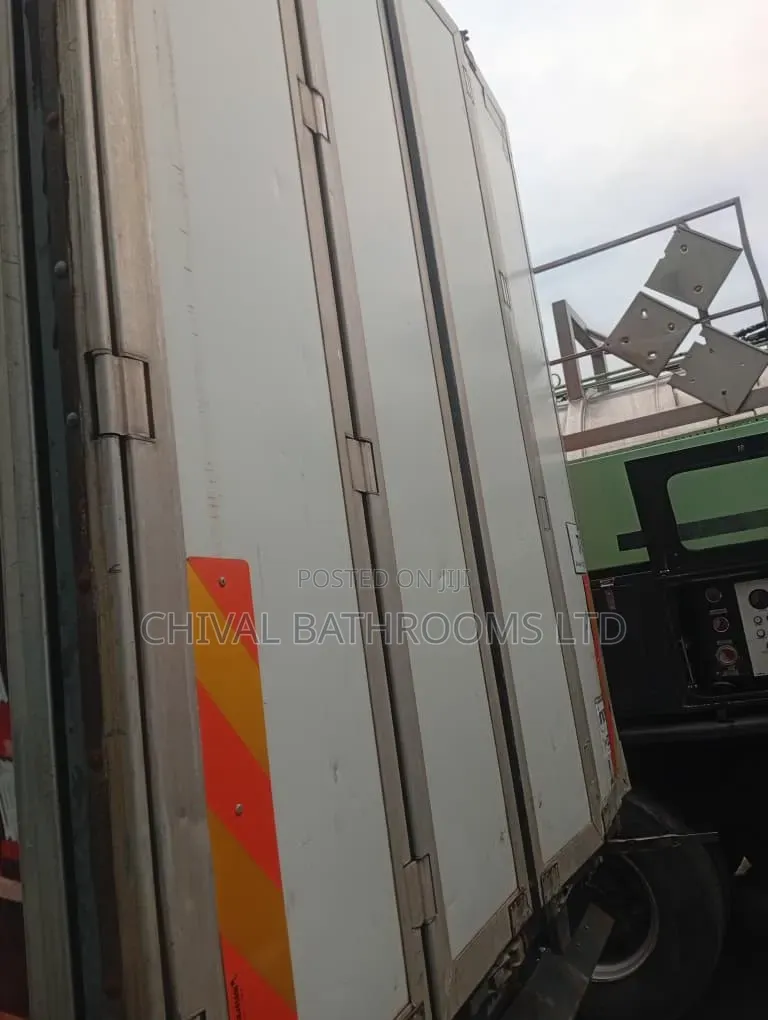 Mercedes-Benz Trailers