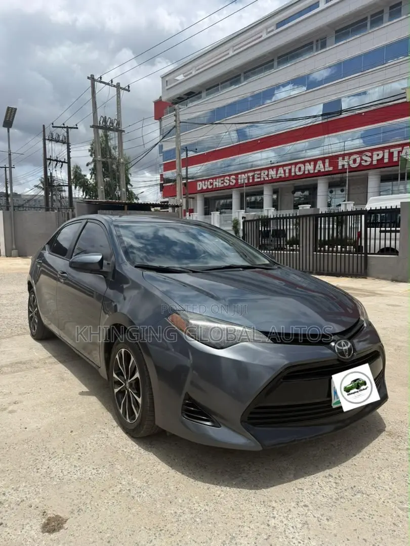 Toyota Corolla 2017 Gray