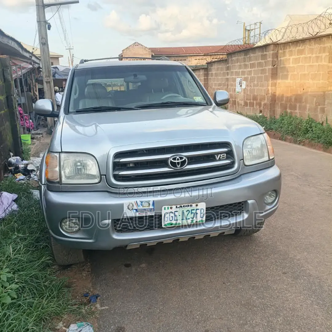 Toyota Sequoia 2005