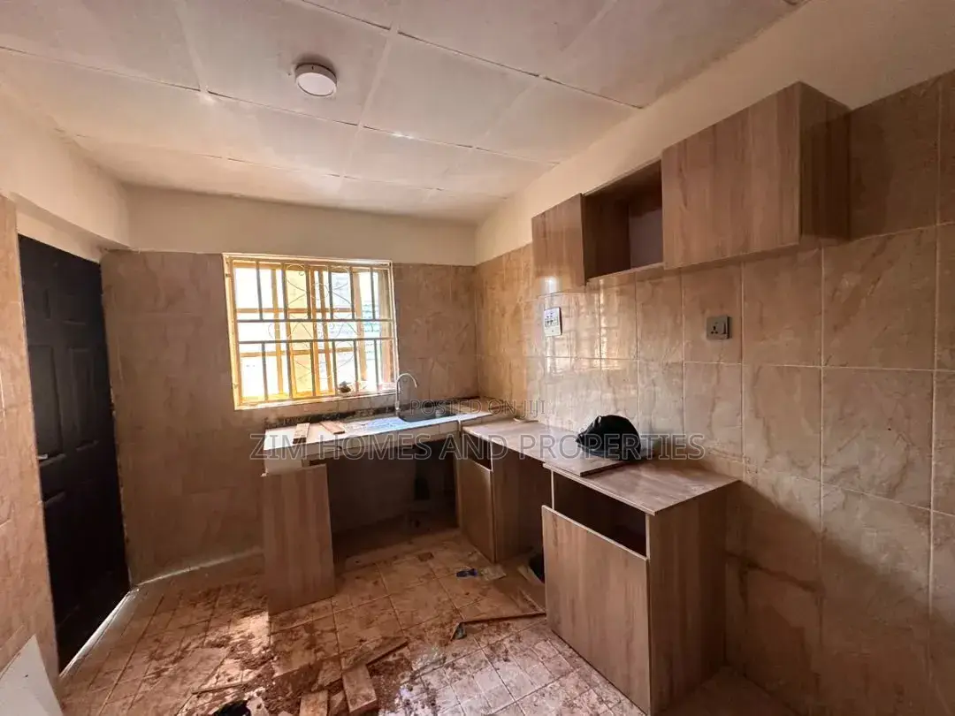 3bdrm Block of Flats in Zim Homes And, Wuye for rent