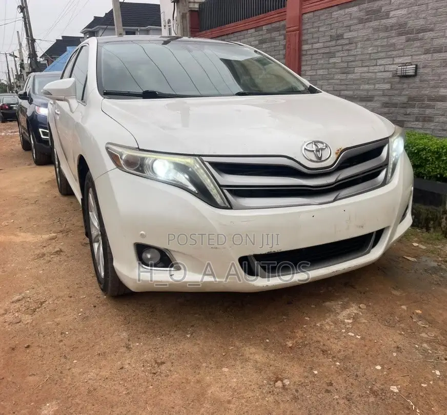 Toyota Venza Limited 2014 White