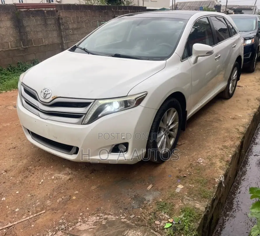 Toyota Venza Limited 2014 White