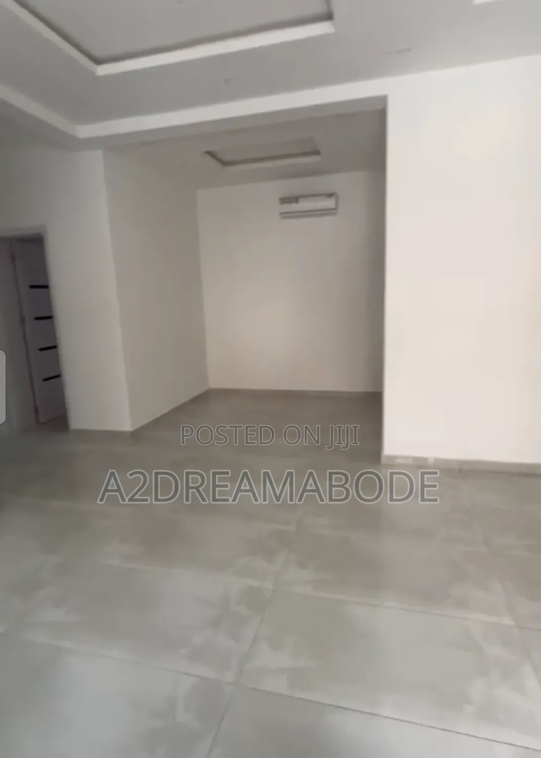 3bdrm Apartment in Lekki Phase 1 for rent