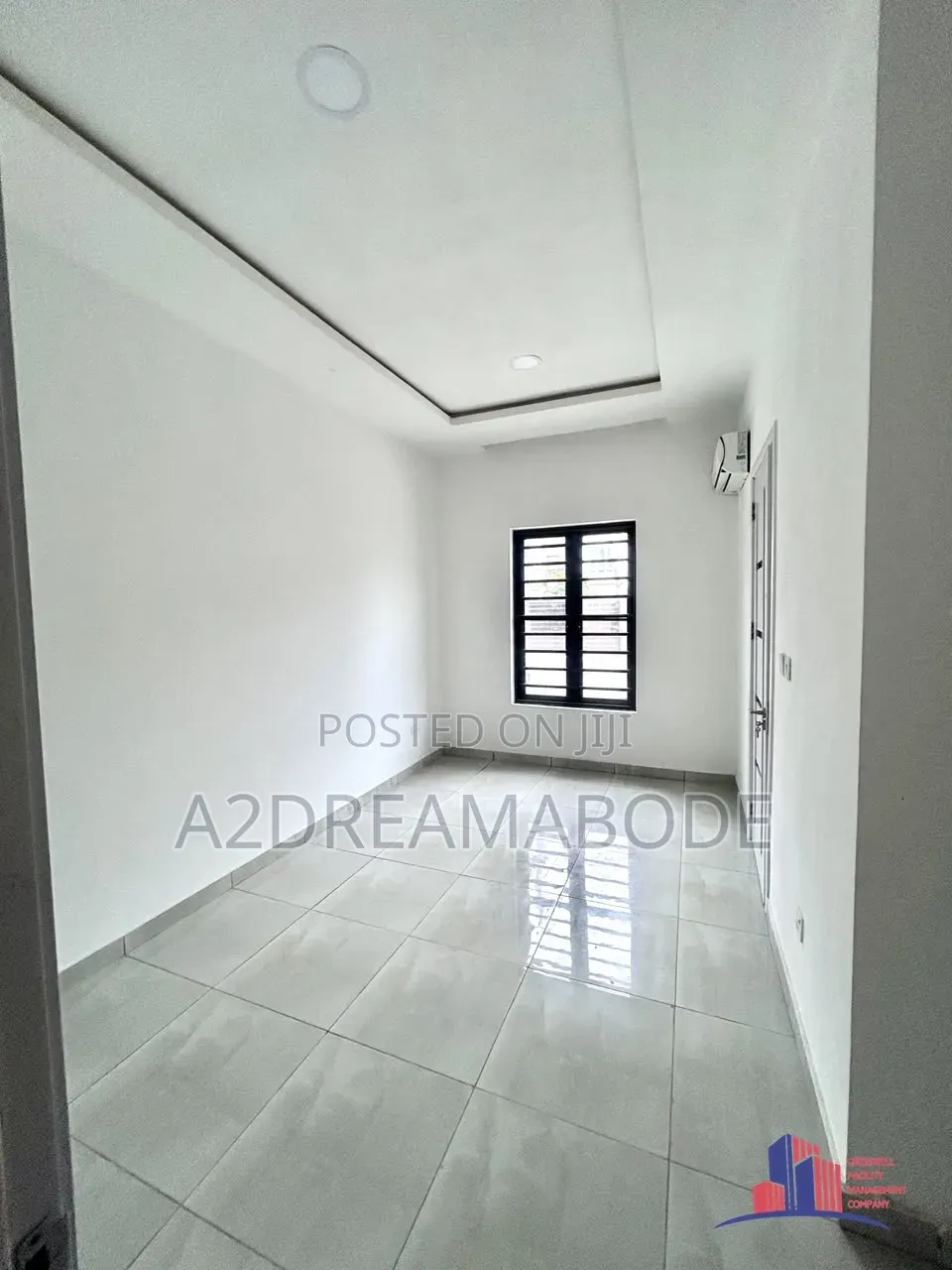 3bdrm Apartment in Lekki Phase 1 for rent