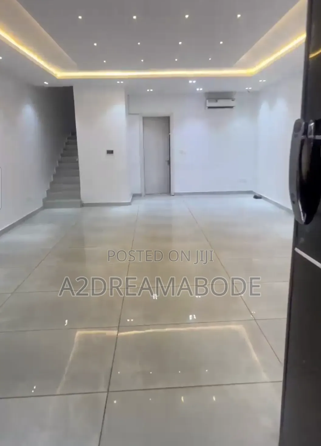 4bdrm Duplex in Off Adeola Odeku for rent
