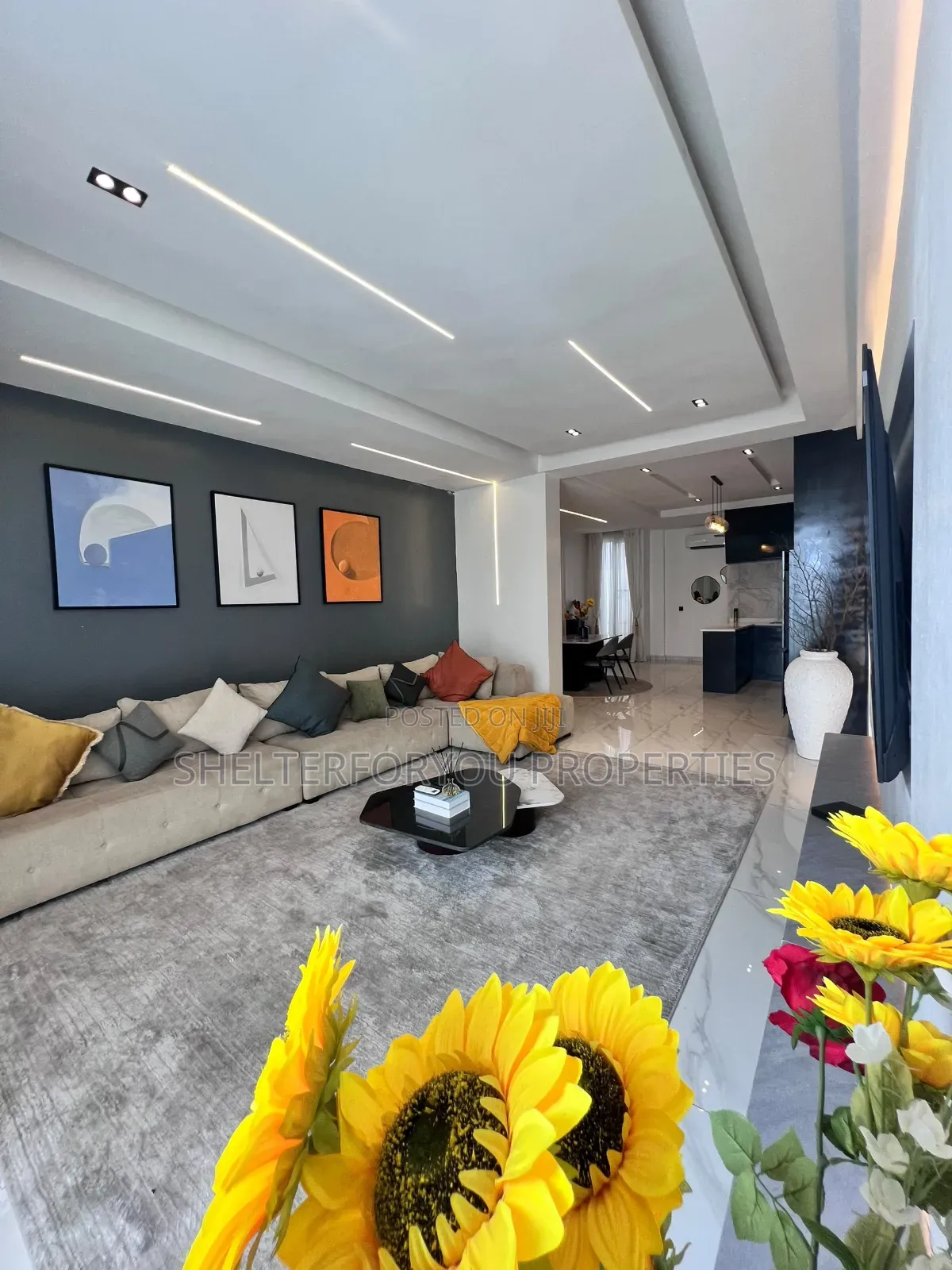 2 Bedroom Apartment (With Pool Elevator)