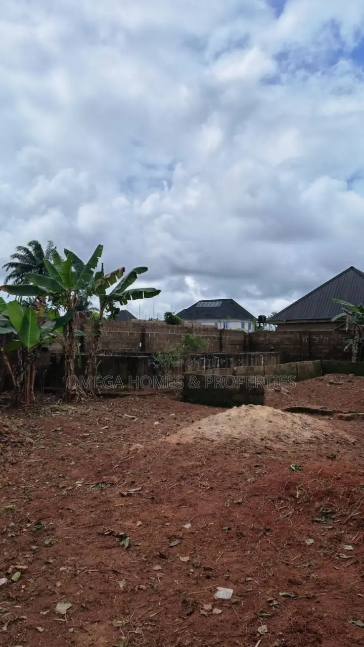 1 Plot Piggery/Poultry Farm Land for Sale – Fenced Developed