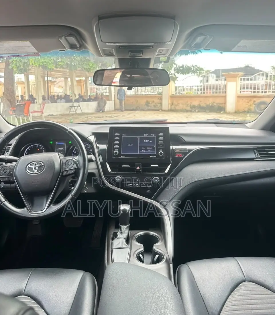 Toyota Camry 2021 Red