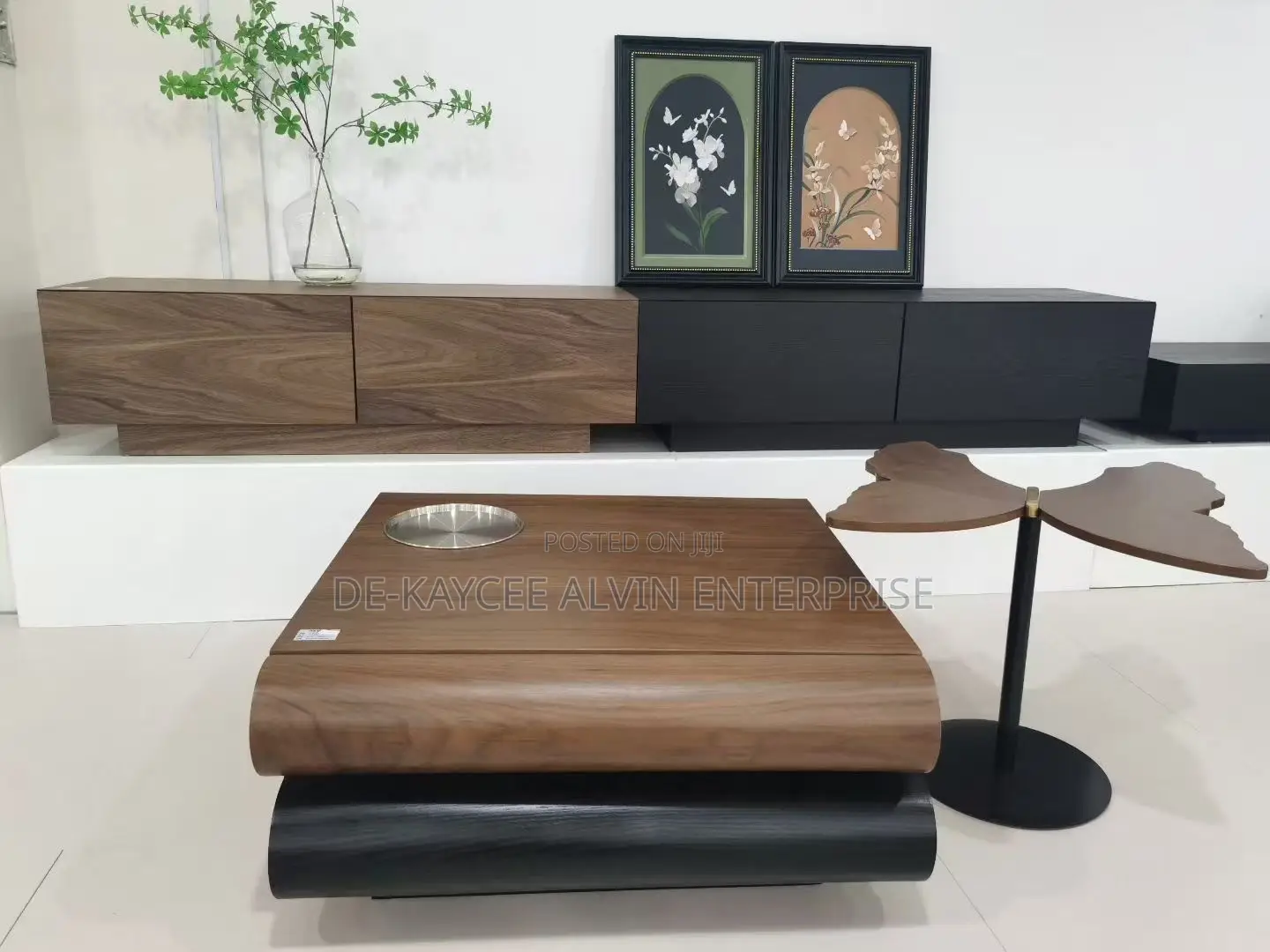 Foreign Centre Tables, Side Stools and TV Stands