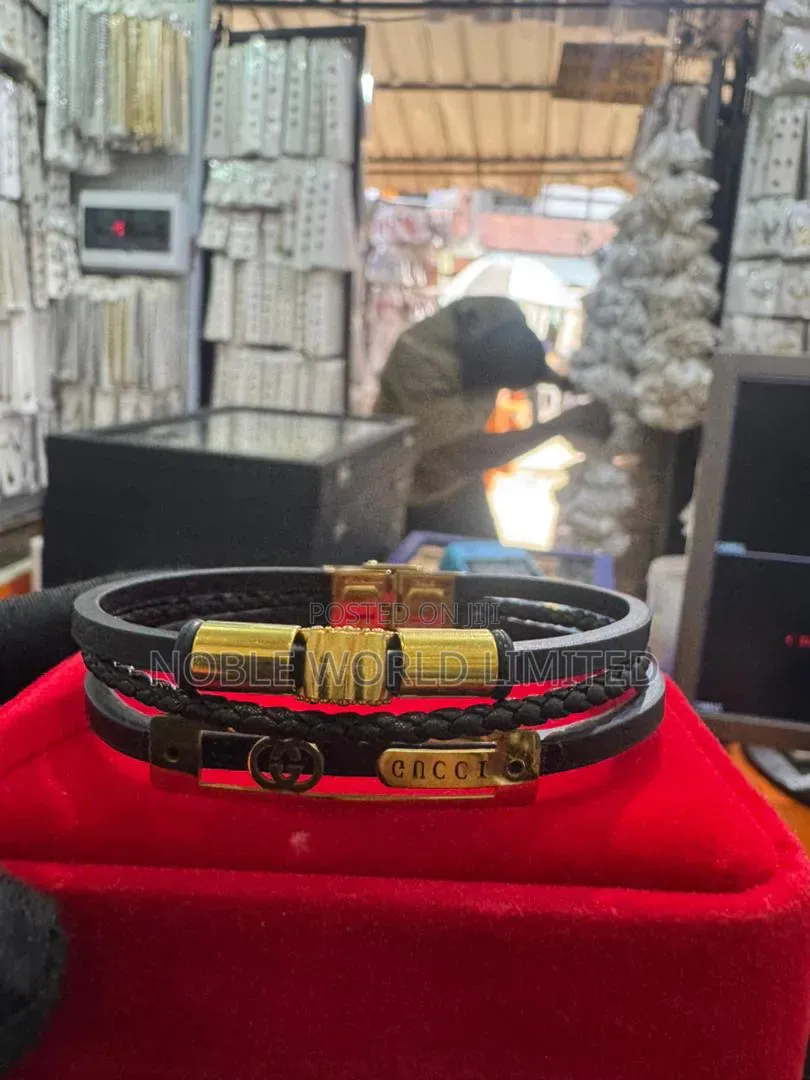Cute Leather Bracelet OG 7v