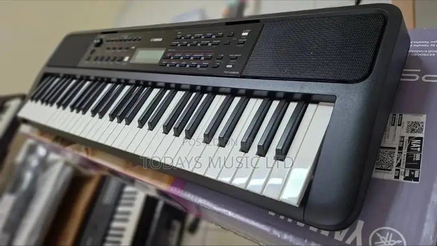 Yamaha PSR-E383 Keyboard