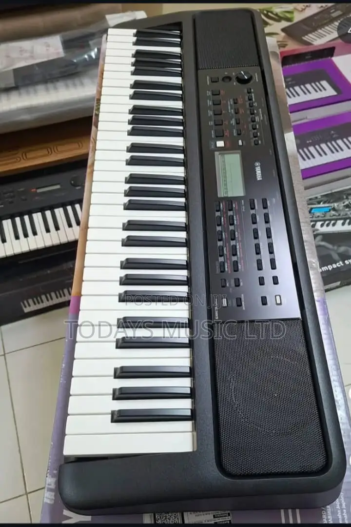 Yamaha PSR-E383 Keyboard