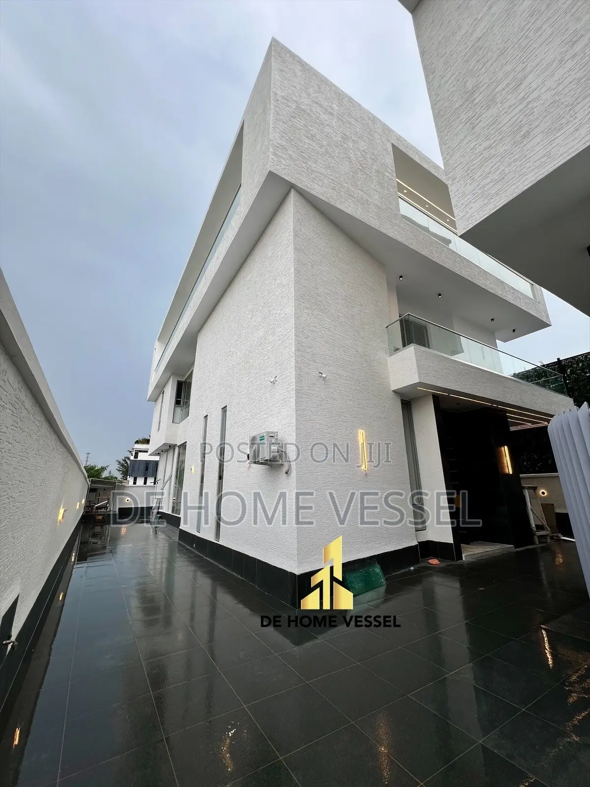 5bdrm Duplex in Ikoyi for sale