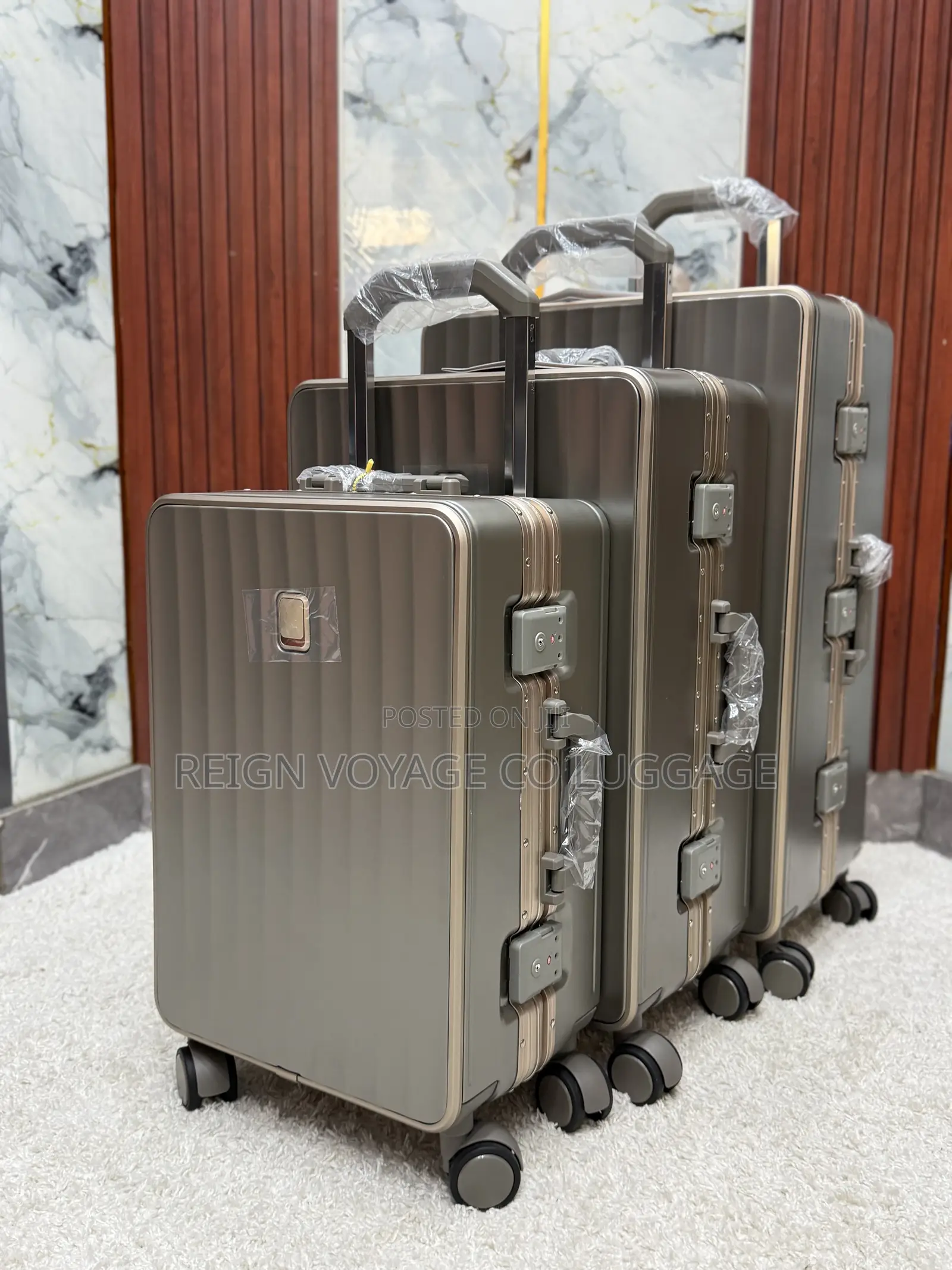 A Sleek and Elegant 3- Piece Hard Shell Luggage Set