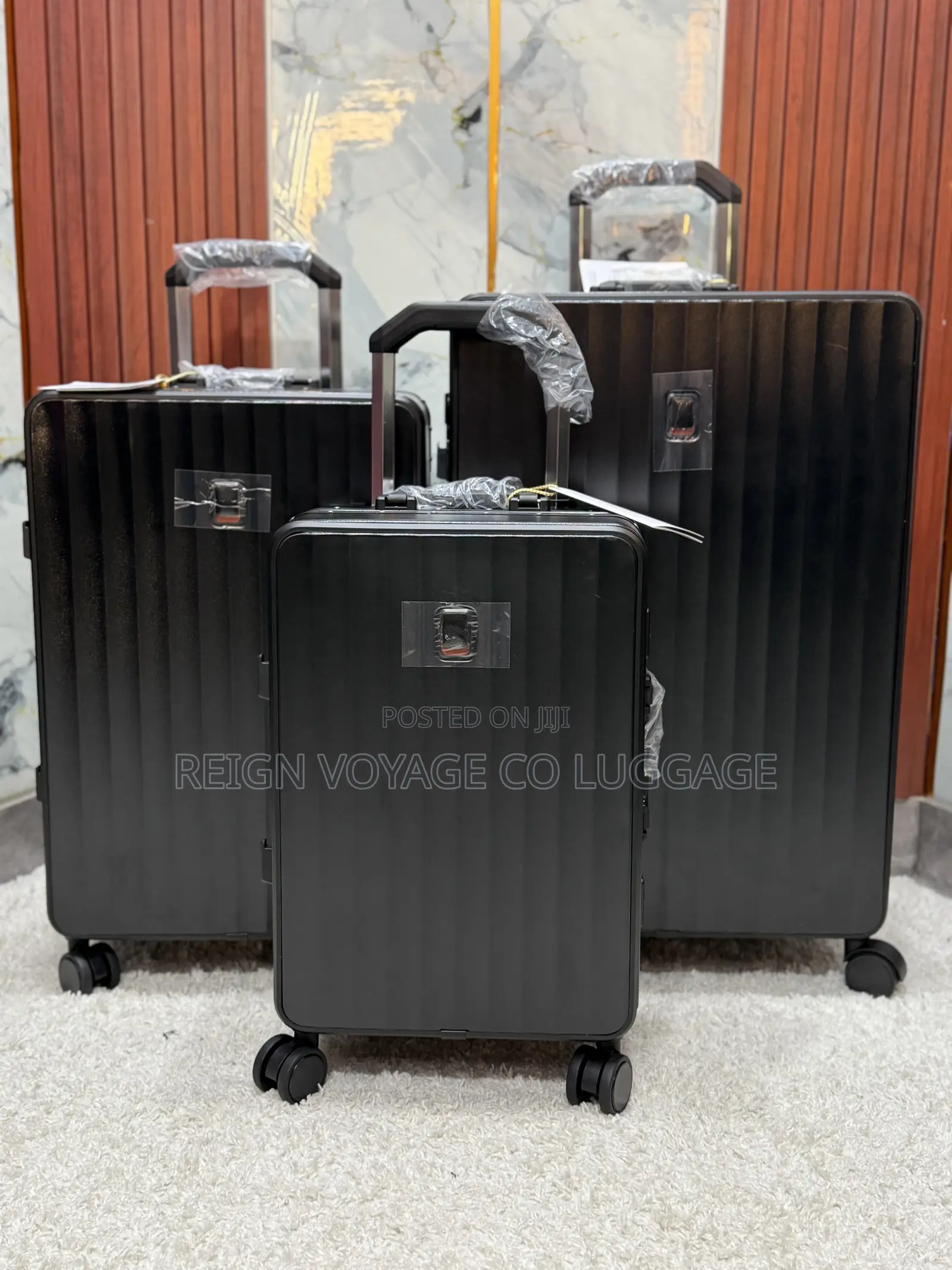 A Sleek and Elegant 3- Piece Hard Shell Luggage Set