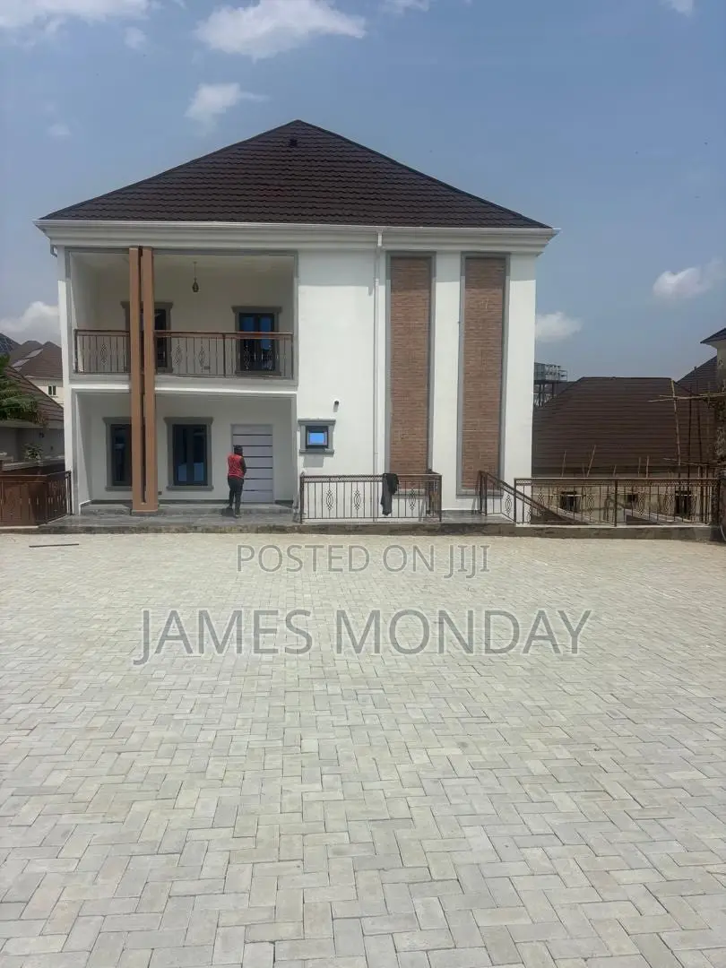 6bdrm Duplex in Naf Valley Estate for rent