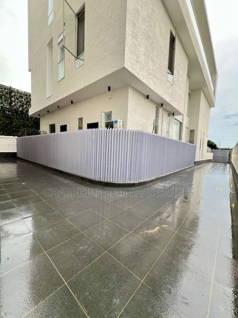 5bdrm Duplex in Old Ikoyi for sale