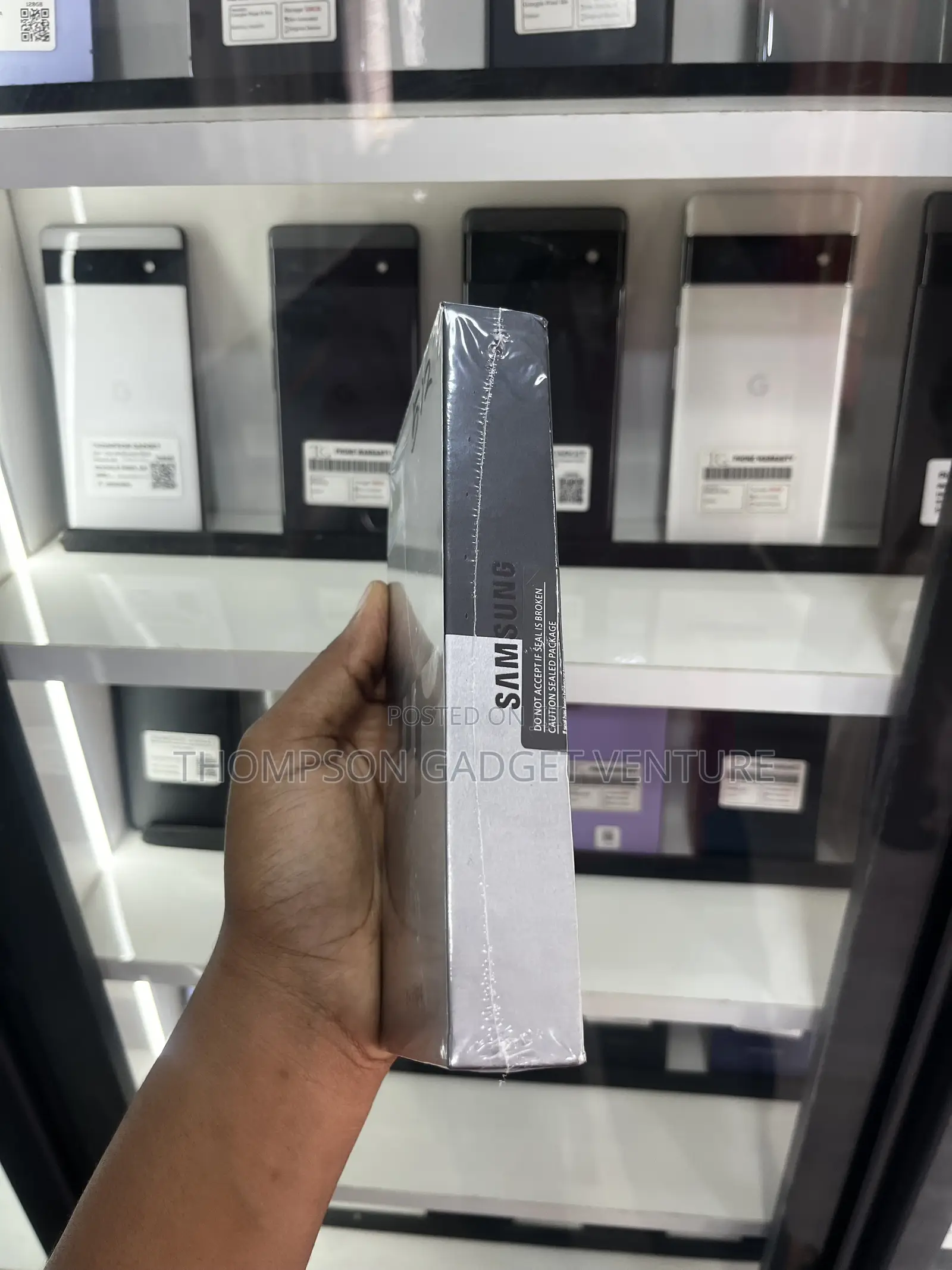New Samsung Galaxy Z Flip4 512 GB Purple