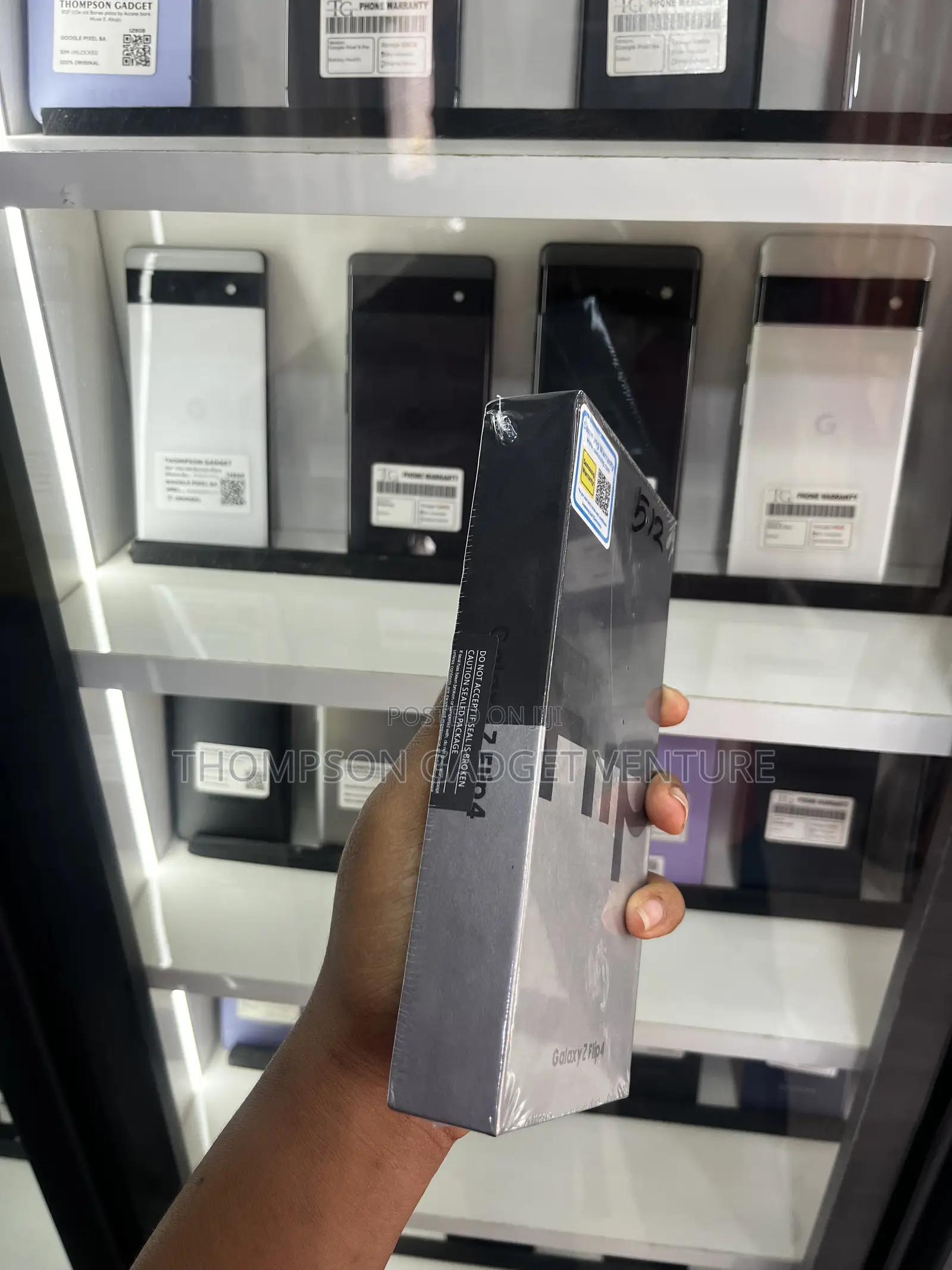 New Samsung Galaxy Z Flip4 512 GB Purple