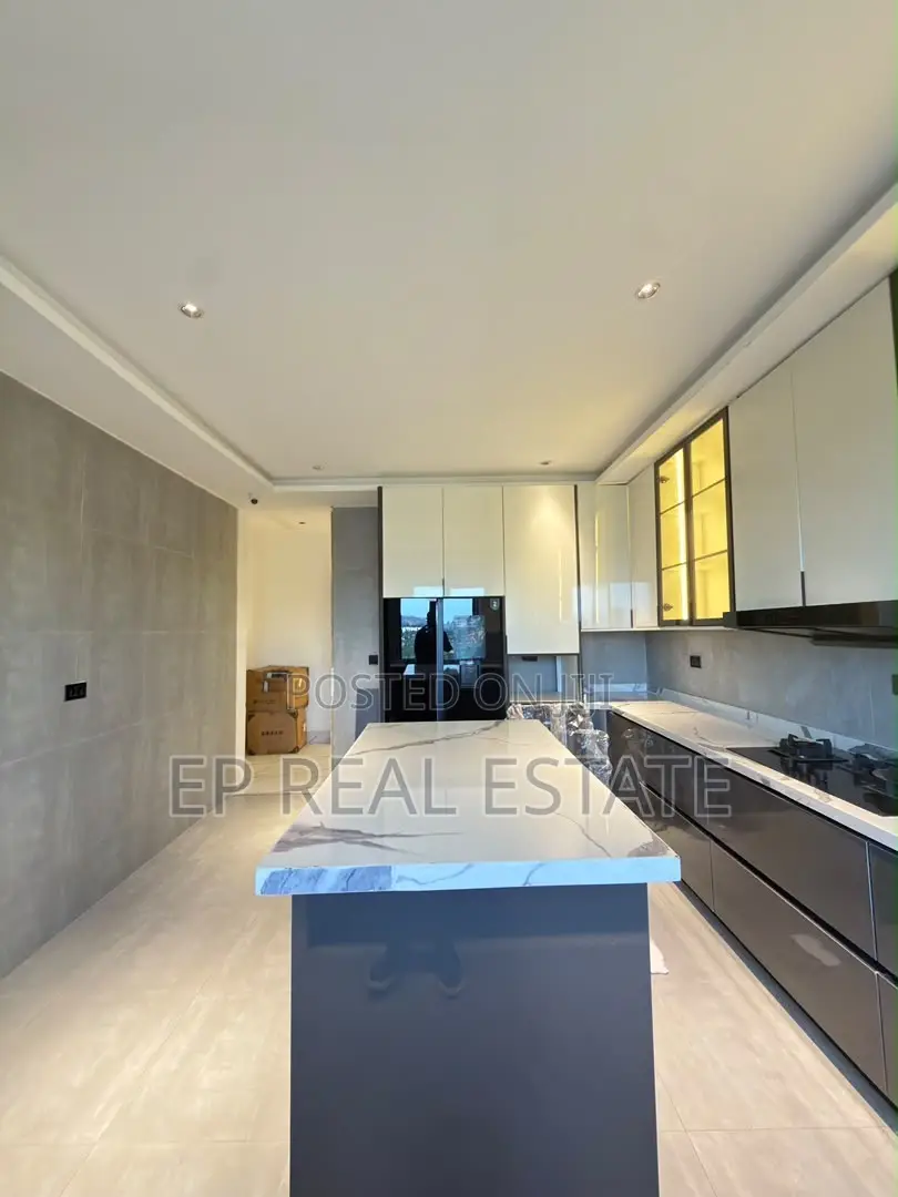 3bdrm Apartment in Asokoro for sale