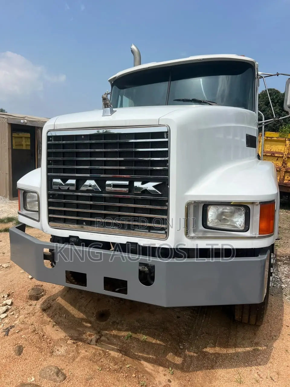 Mack CH Trailer Head