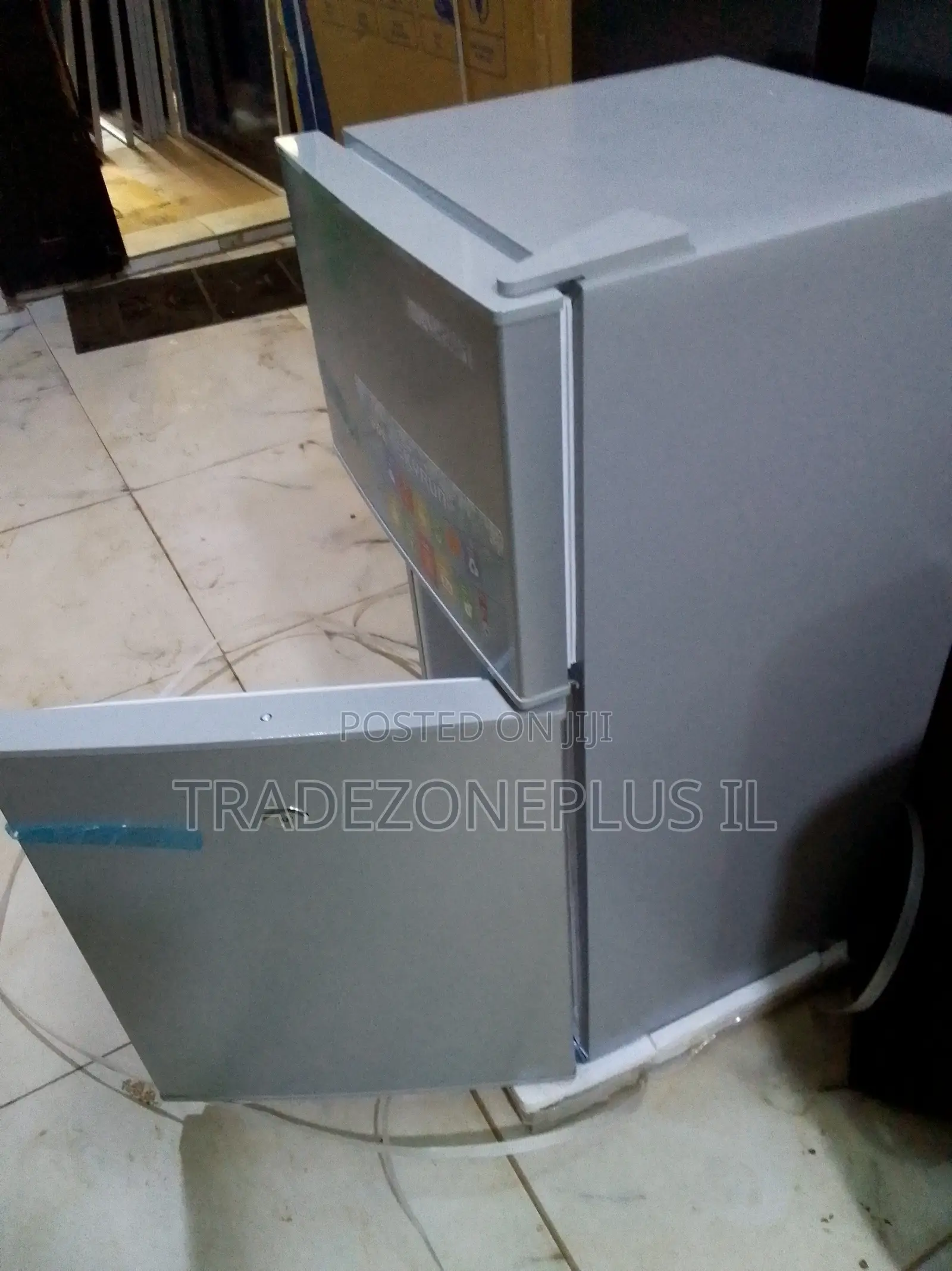 SkyRun BCD85 Fridge – Ideal Cooling Appliance for Your Space