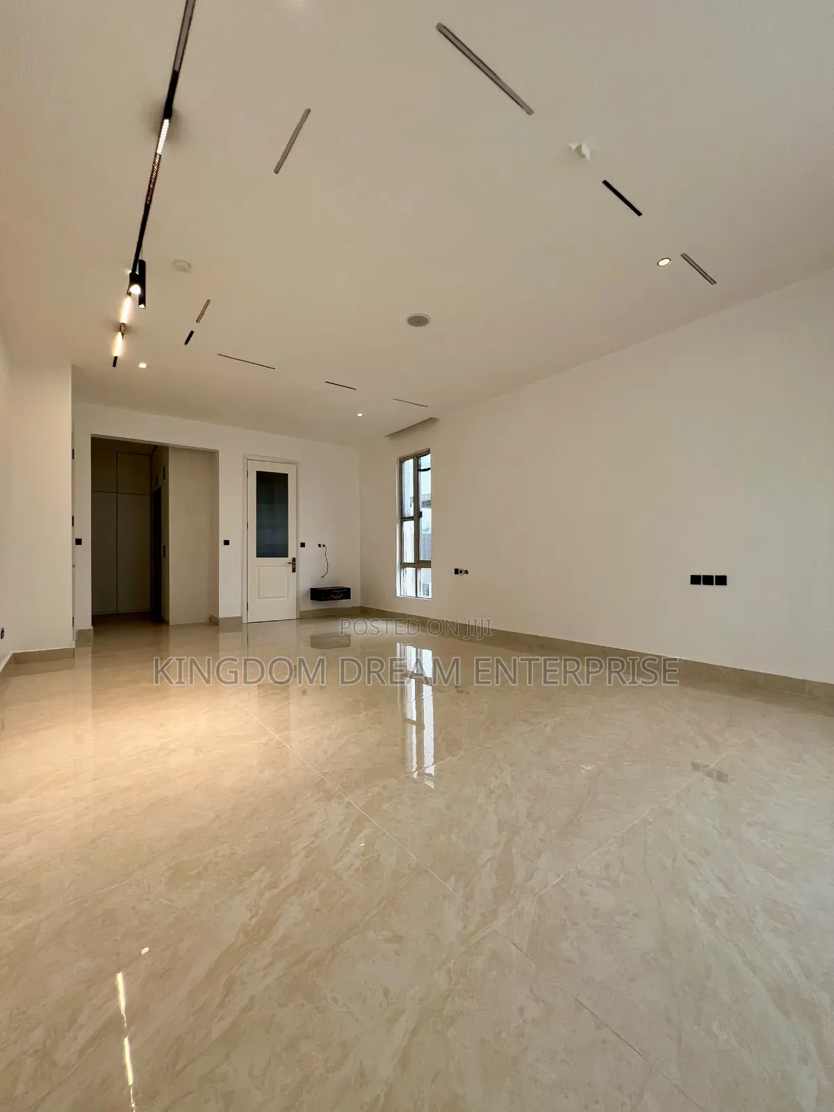 5bdrm Duplex in Old Ikoyi Lagos for sale