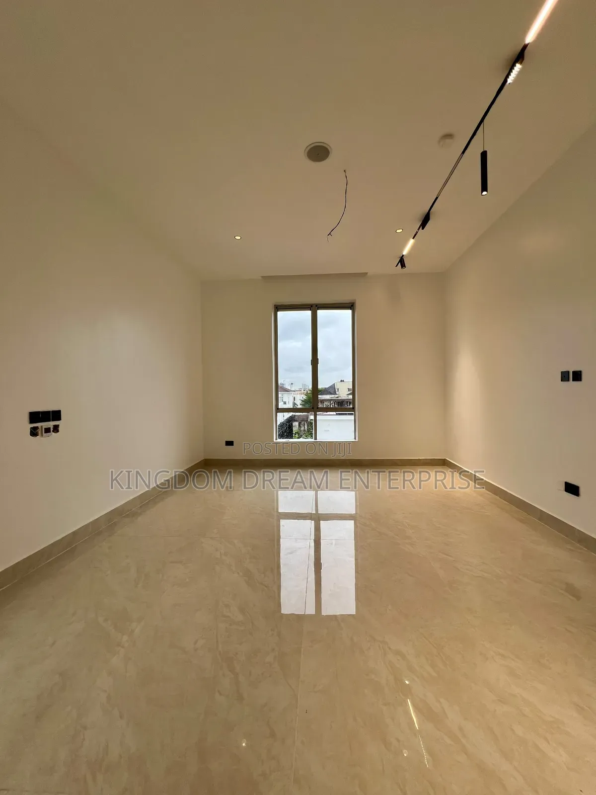 5bdrm Duplex in Old Ikoyi Lagos for sale