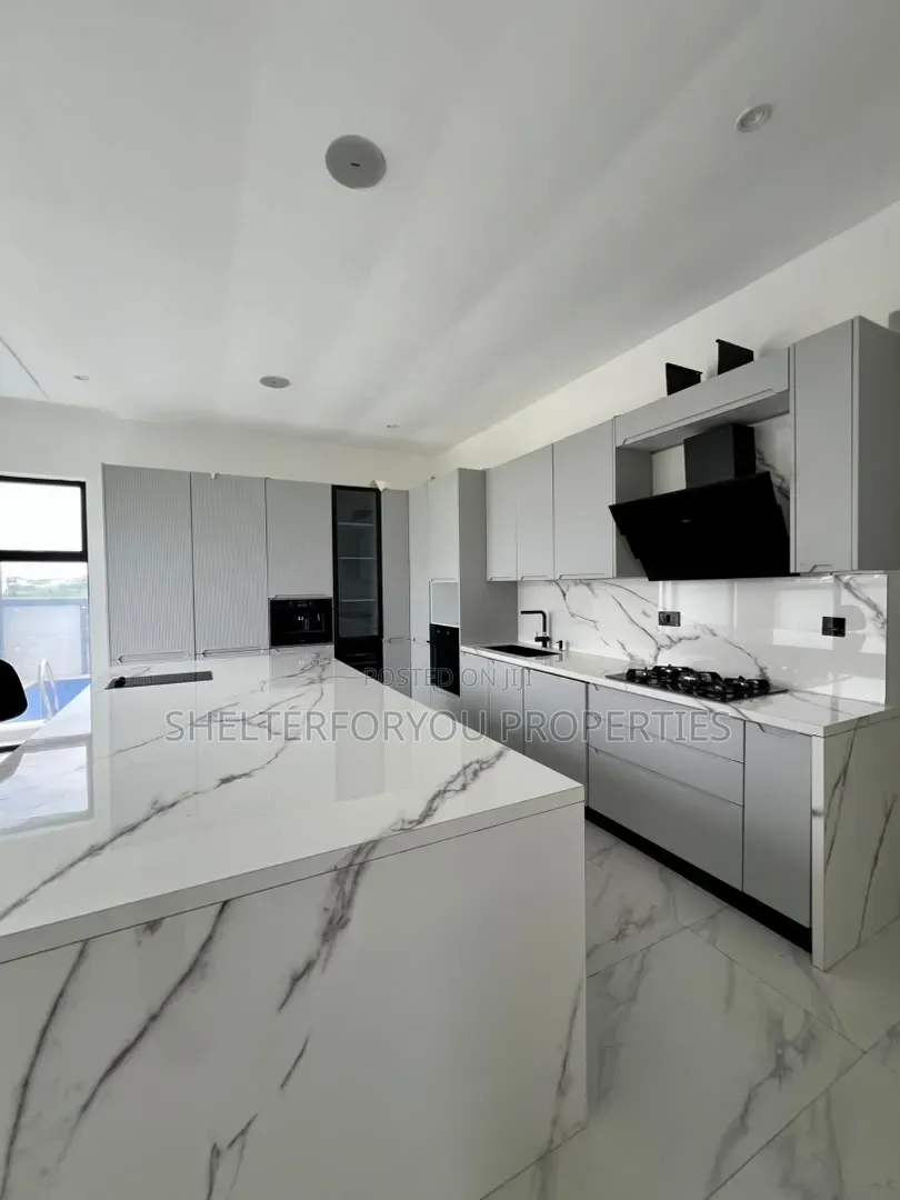 5bdrm Duplex in VGC / Ajah for sale