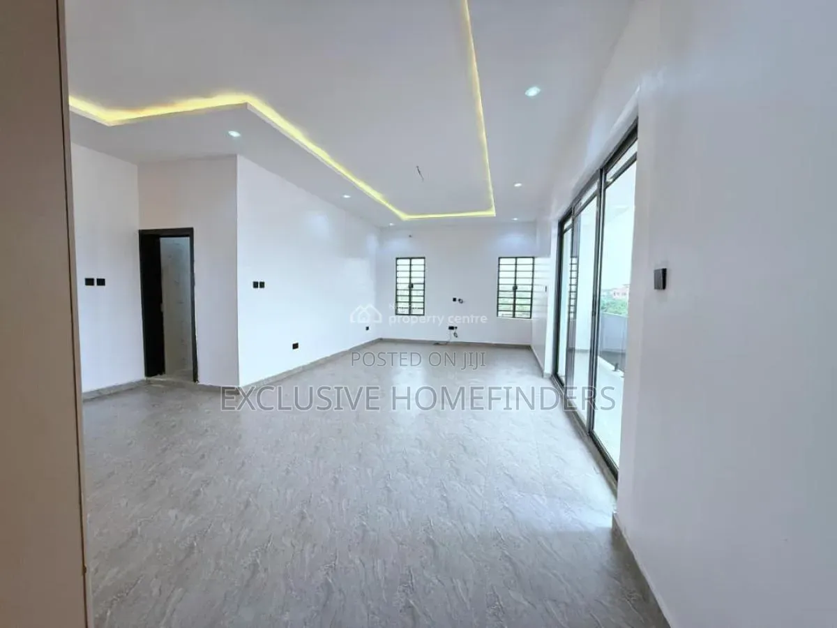 2bdrm Duplex in Emerald Duplex, Ogombo for sale