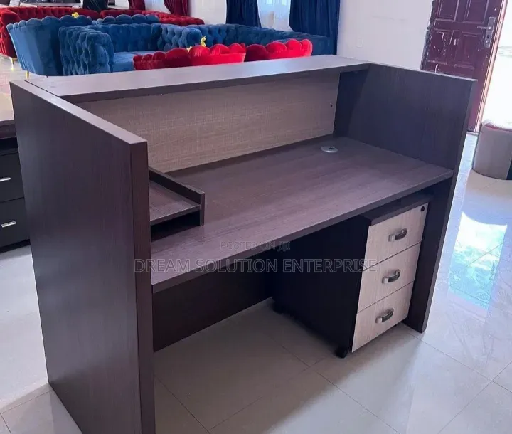 Quality Imported 1.4 Meter Receptionist Desk With Movable Drawer
