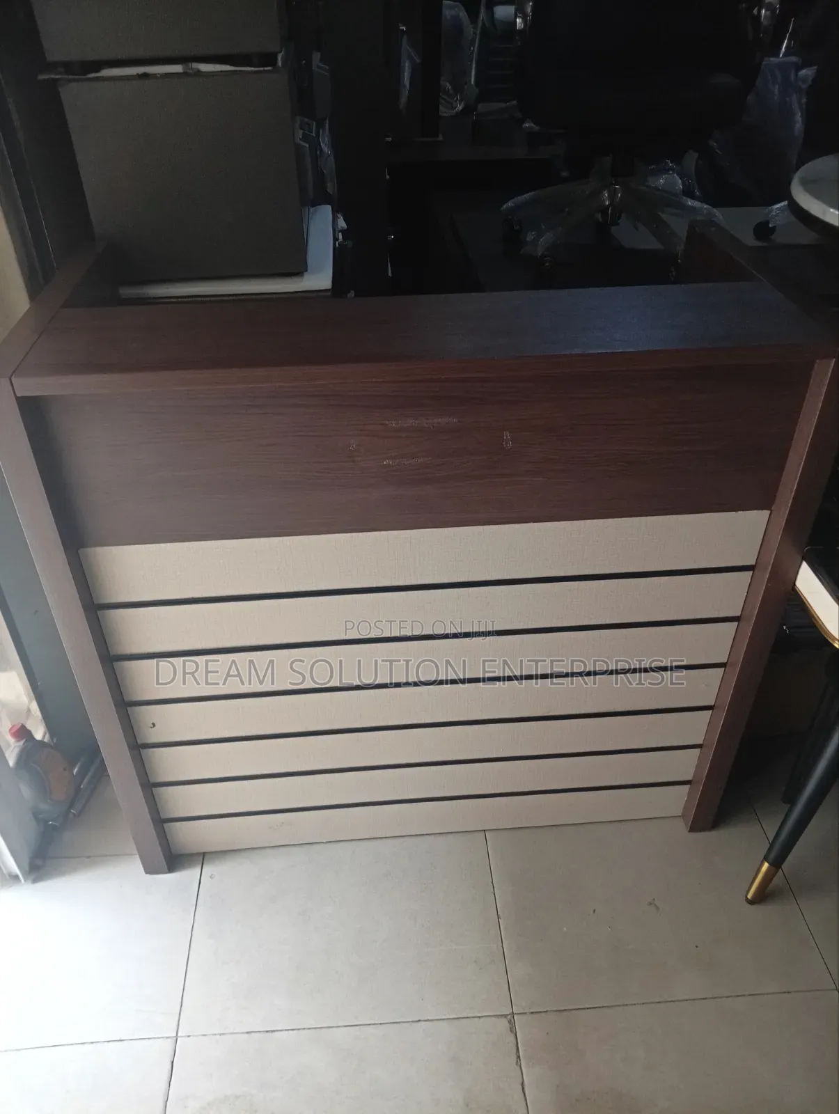 Quality Imported 1.4 Meter Receptionist Desk With Movable Drawer