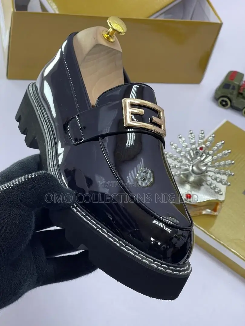 High Quality Gucci Men’s Black Leather Shoes – Stylish | Fully Boxed