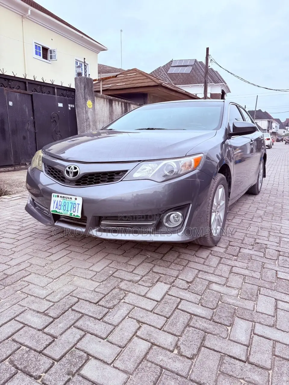 Toyota Camry LE 4dr Sedan (2.5L 4cyl 6A) 2013 Gray