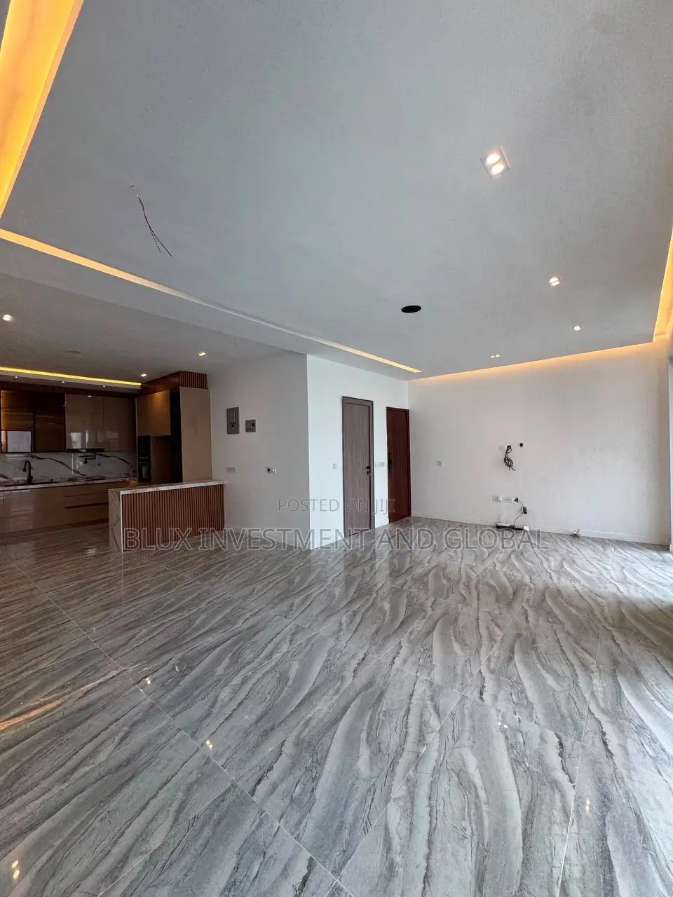 3bdrm Apartment in Platinum Way, Osapa london for sale