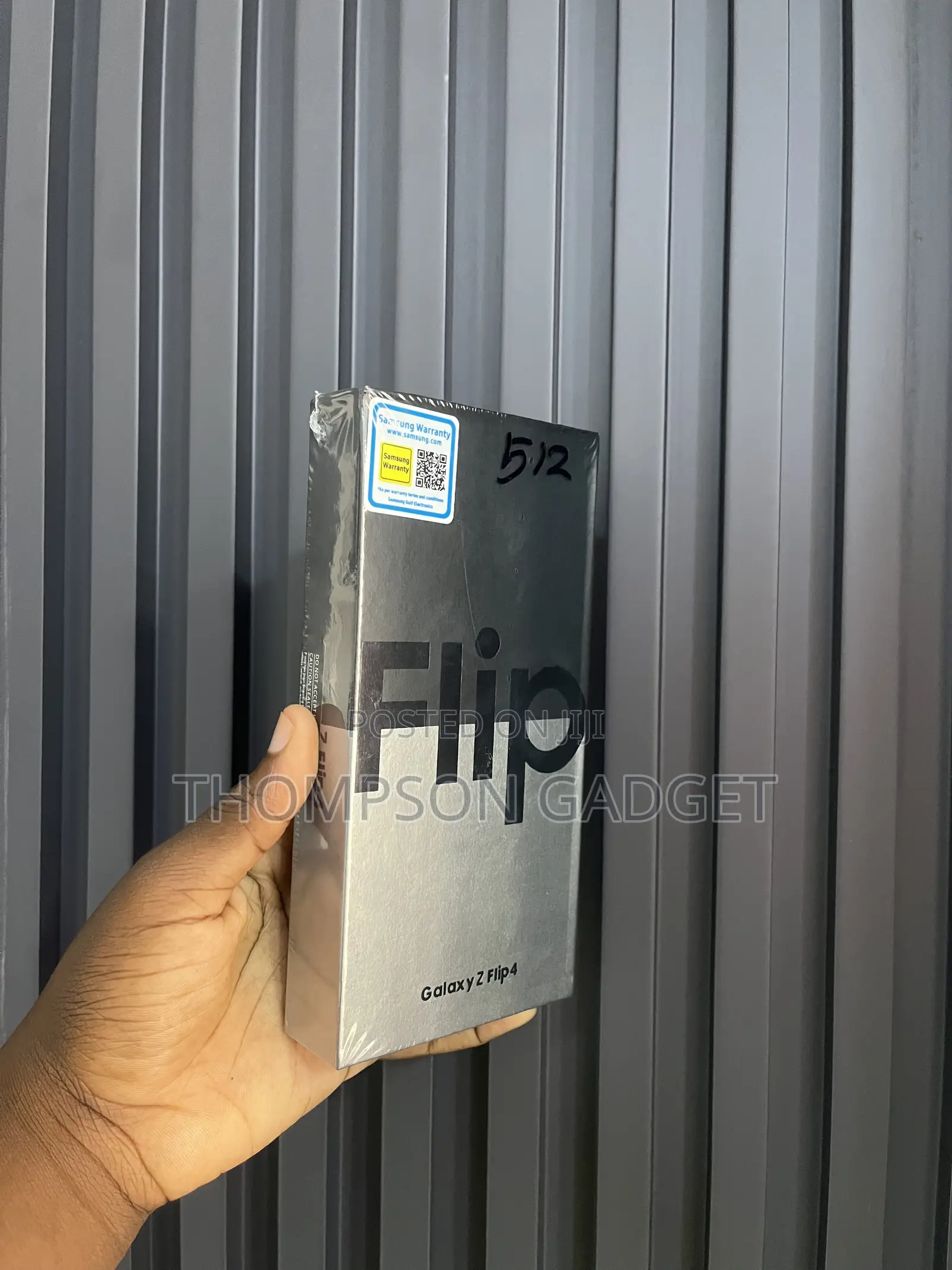 New Samsung Galaxy Z Flip4 512 GB Purple
