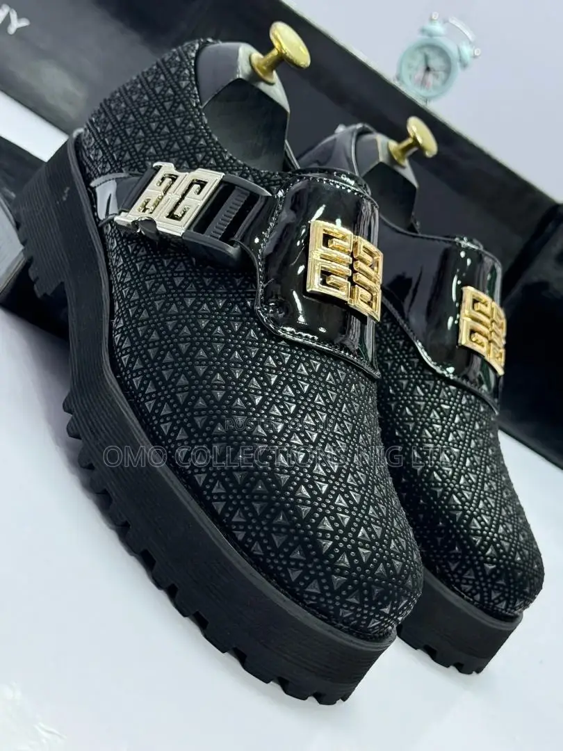 High Quality Givenchy Men’s Black Embossed Patterned Shoes–Fully Boxed