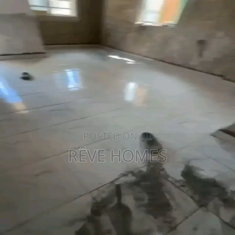 Mini Flat in Fadeyi for rent