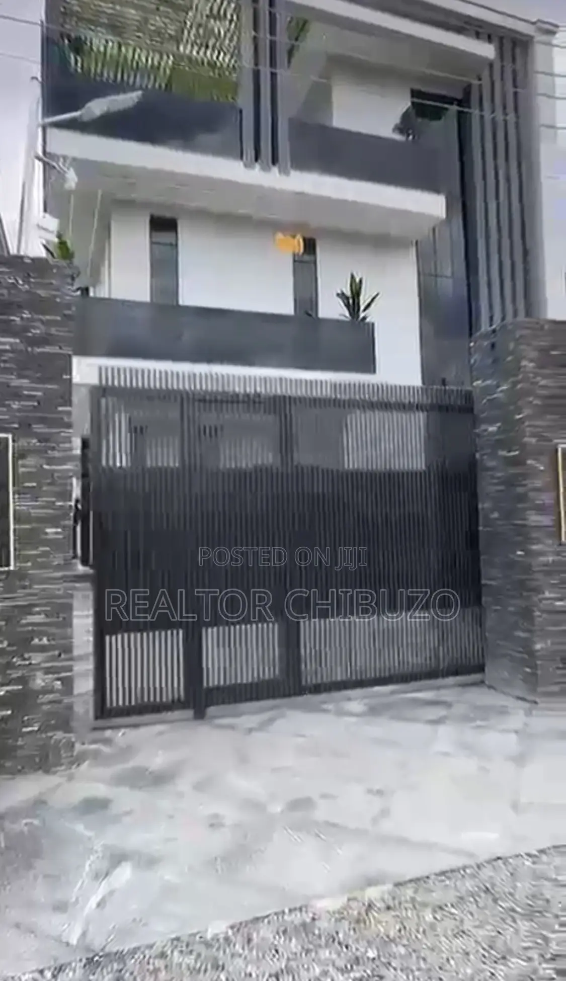 Furnished 5bdrm Duplex in Apo Resettlement for sale