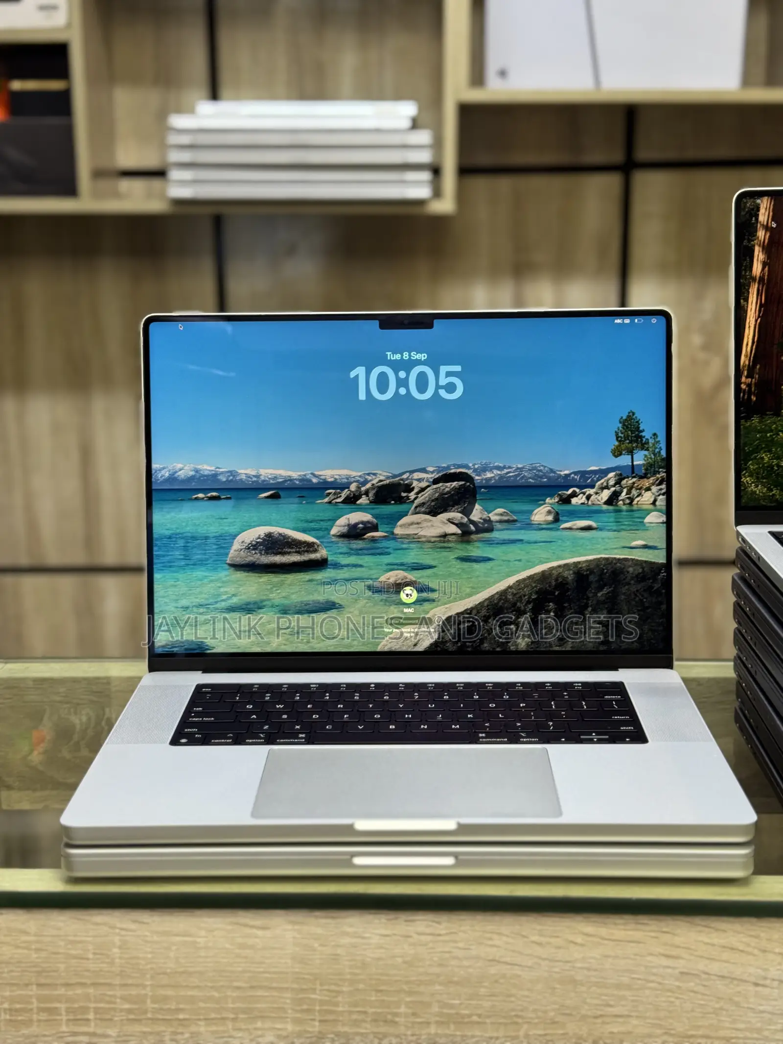 Laptop Apple MacBook Pro 2021 M1 16GB Apple M1 Pro SSD 512GB