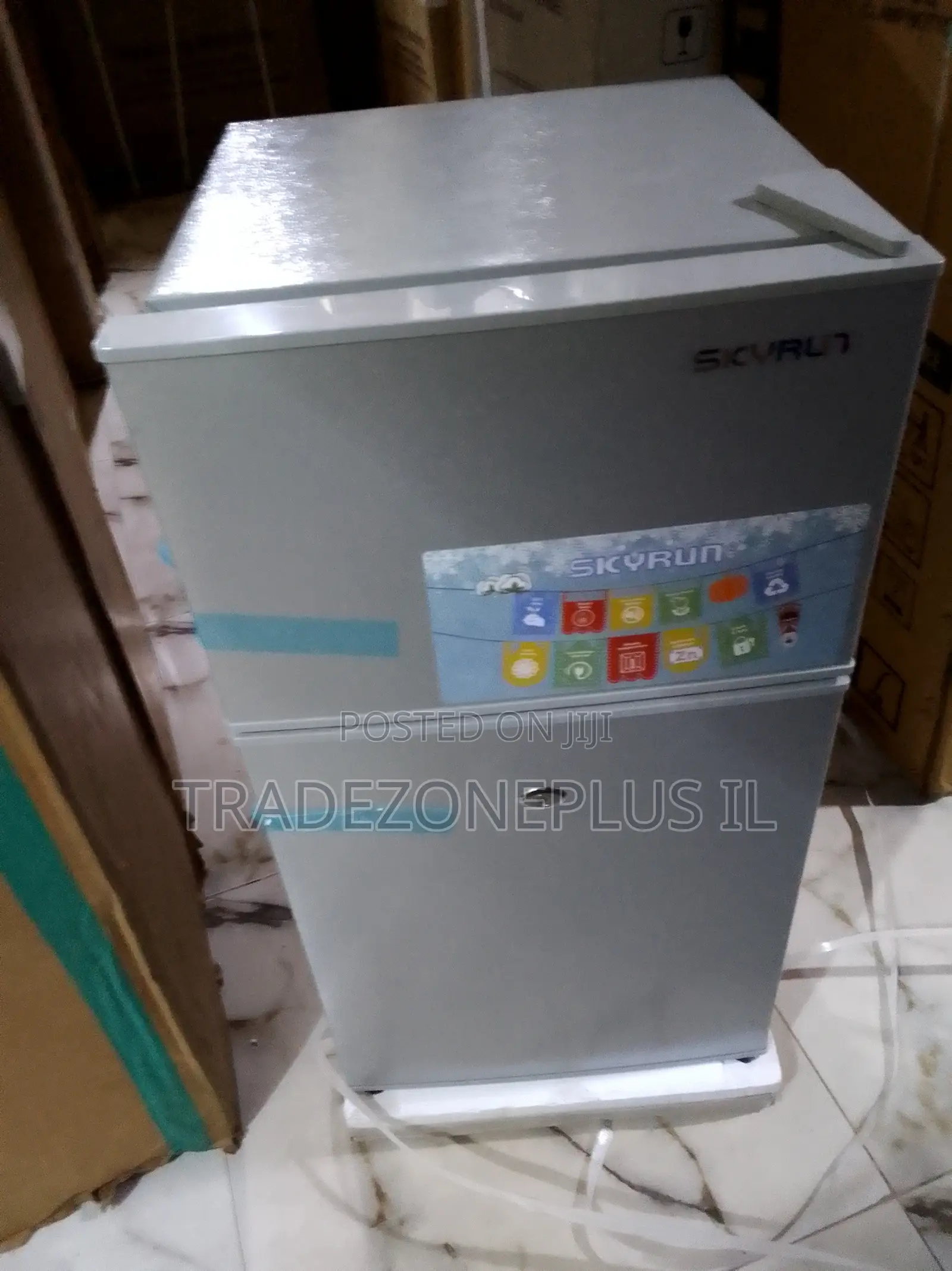 SkyRun 85L Refrigerator – Convenient Cooling for Your Home