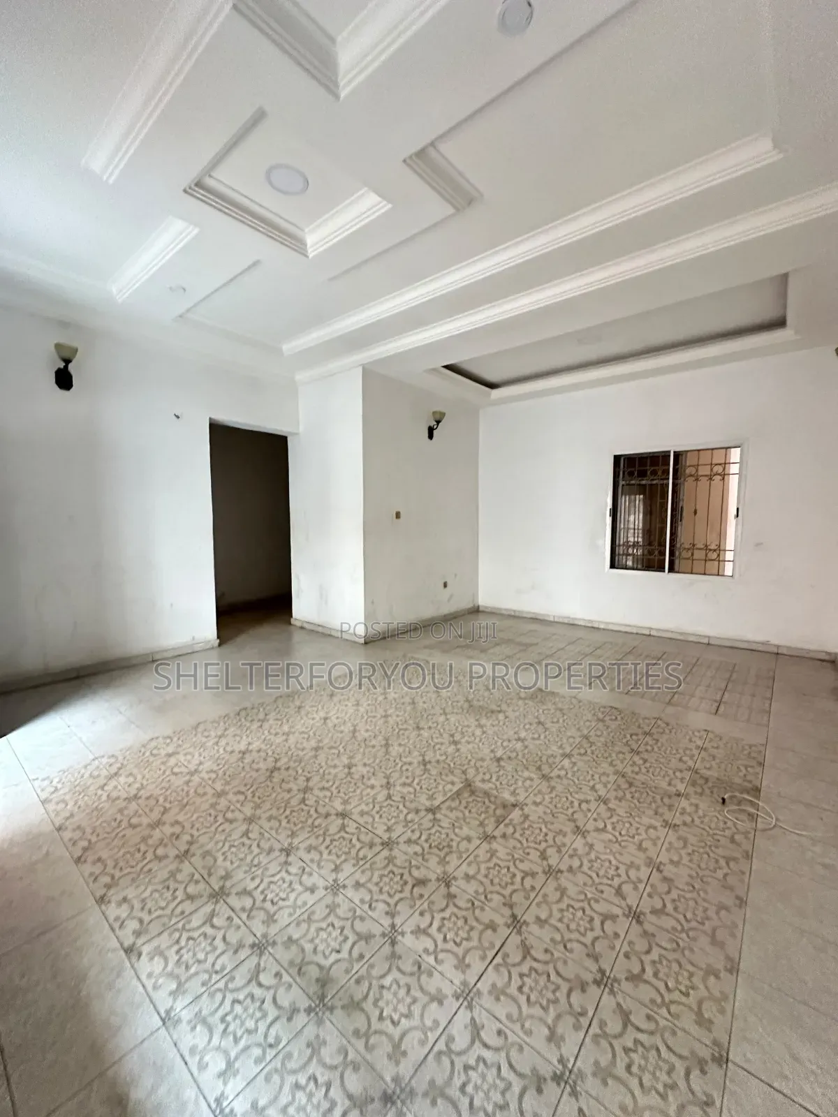 3bdrm Apartment in Lekki Expressway for rent