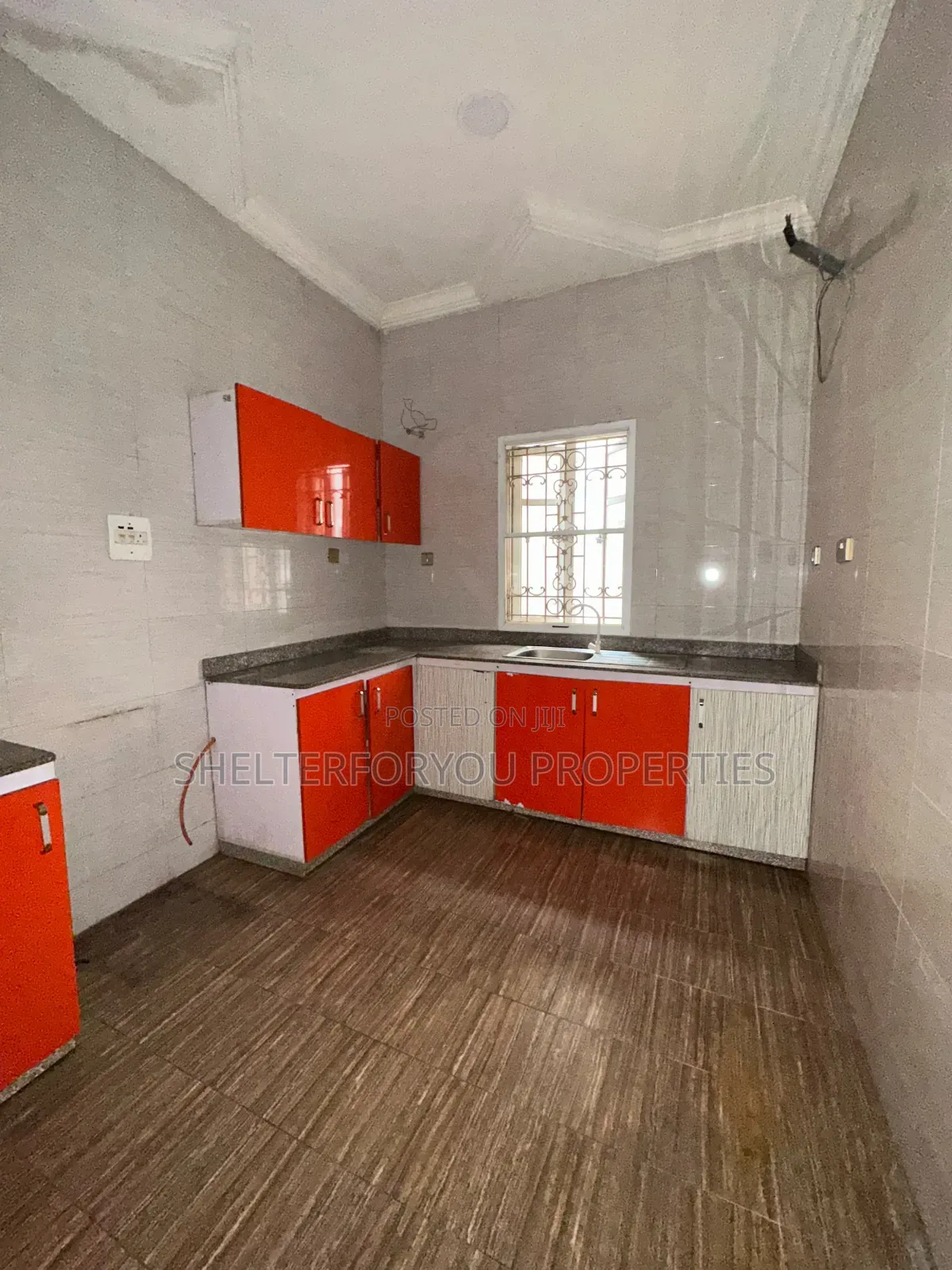 3bdrm Apartment in Lekki Expressway for rent