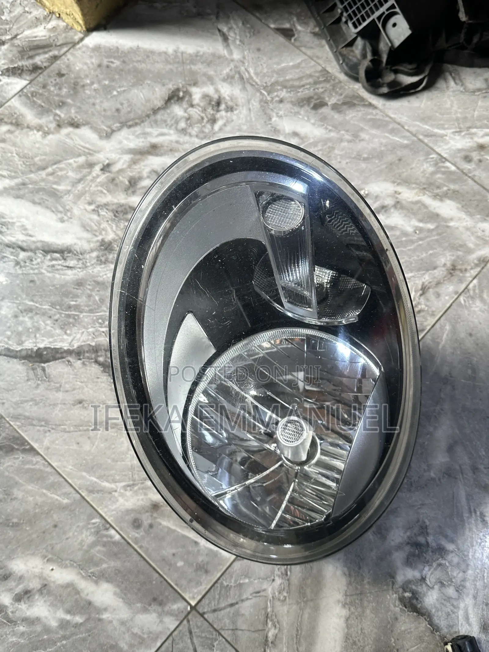 Headlights Volkswagen Beetle 2013