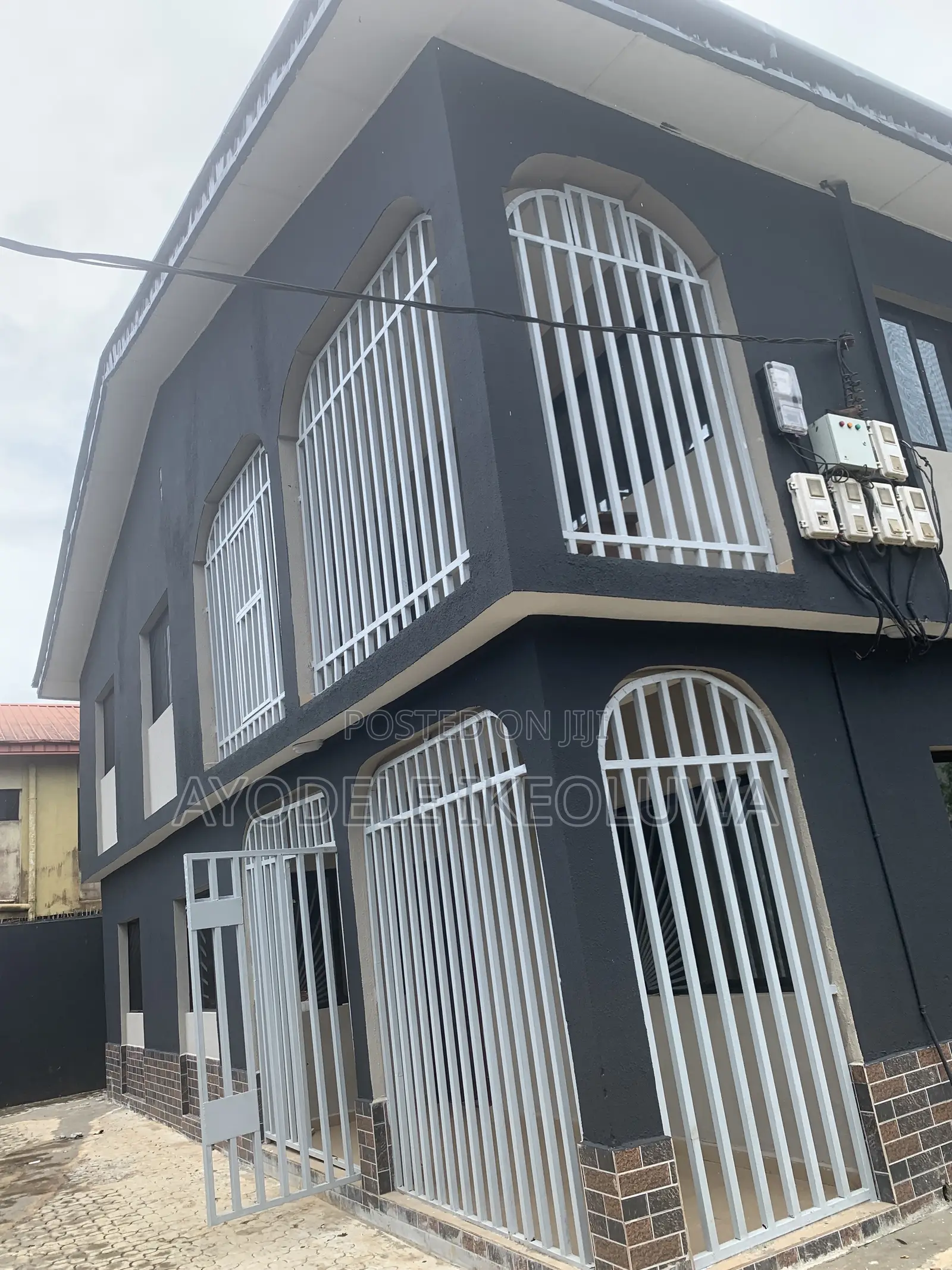 Furnished 3bdrm Apartment in Agric Road, Igando / Ikotun/Igando