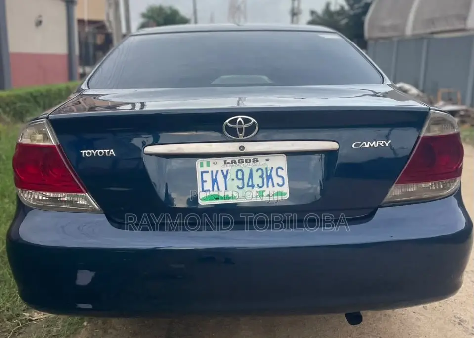 Toyota Camry 2004 Blue