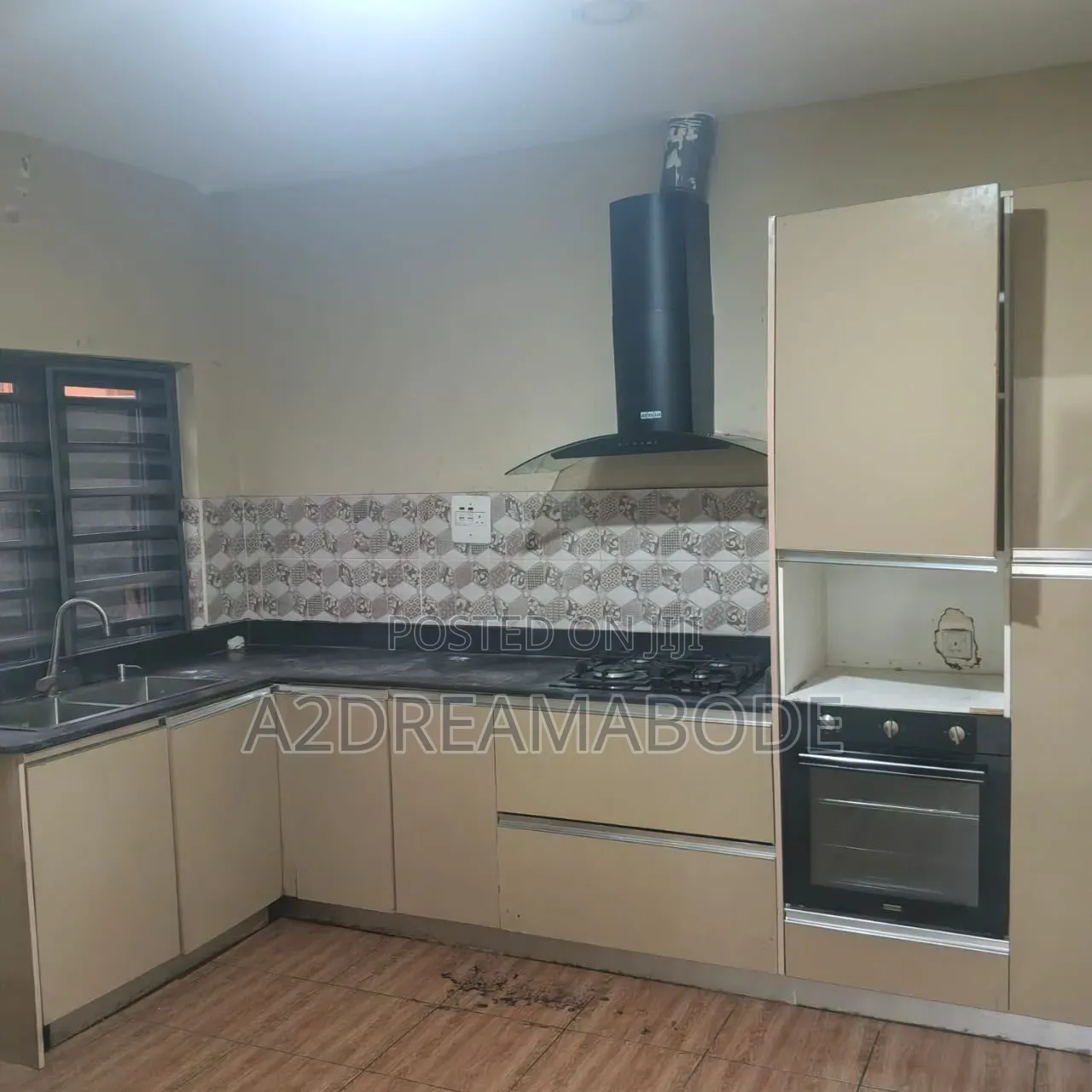 3bdrm Maisonette in Ogudu for rent
