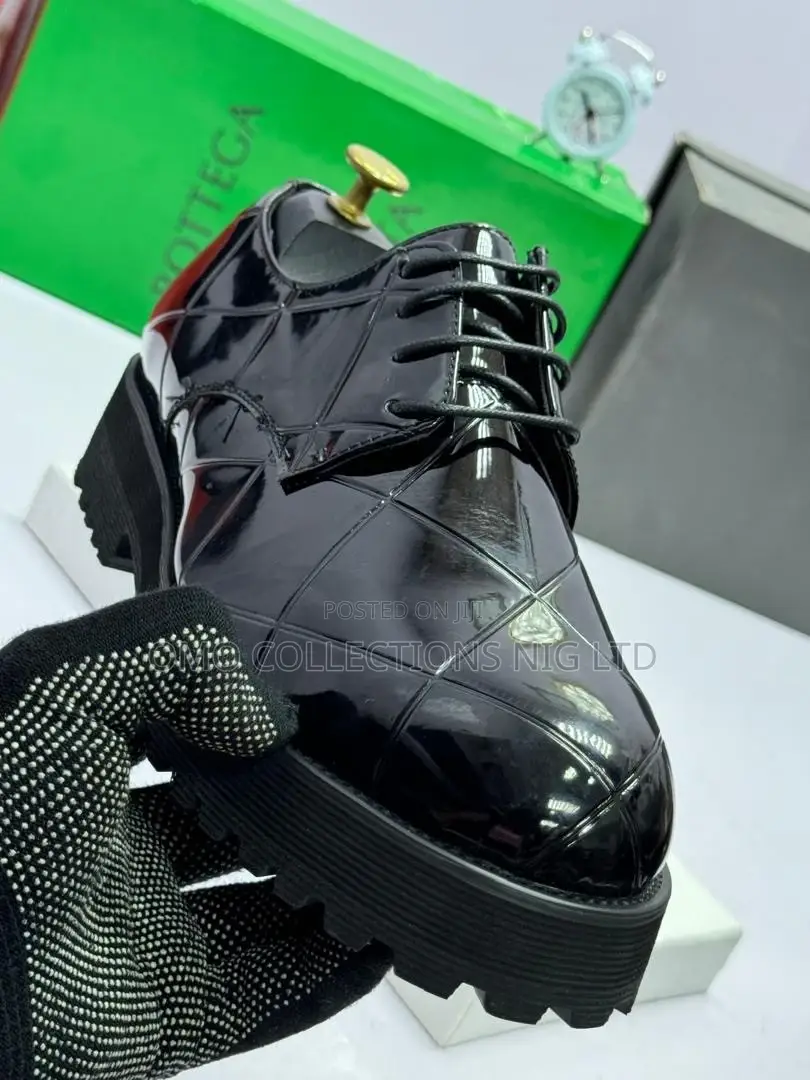 High Quality Men’s Black Patent Leather Lace-Up Shoes – Fully Boxed