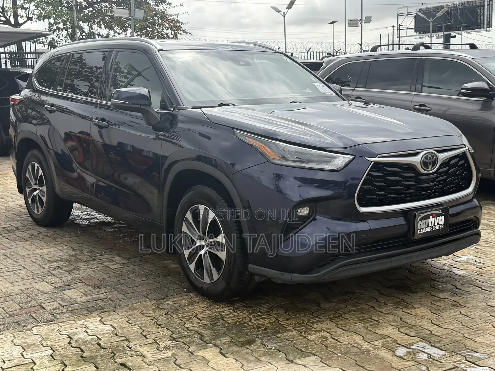Toyota Highlander XLE 2021 Blue