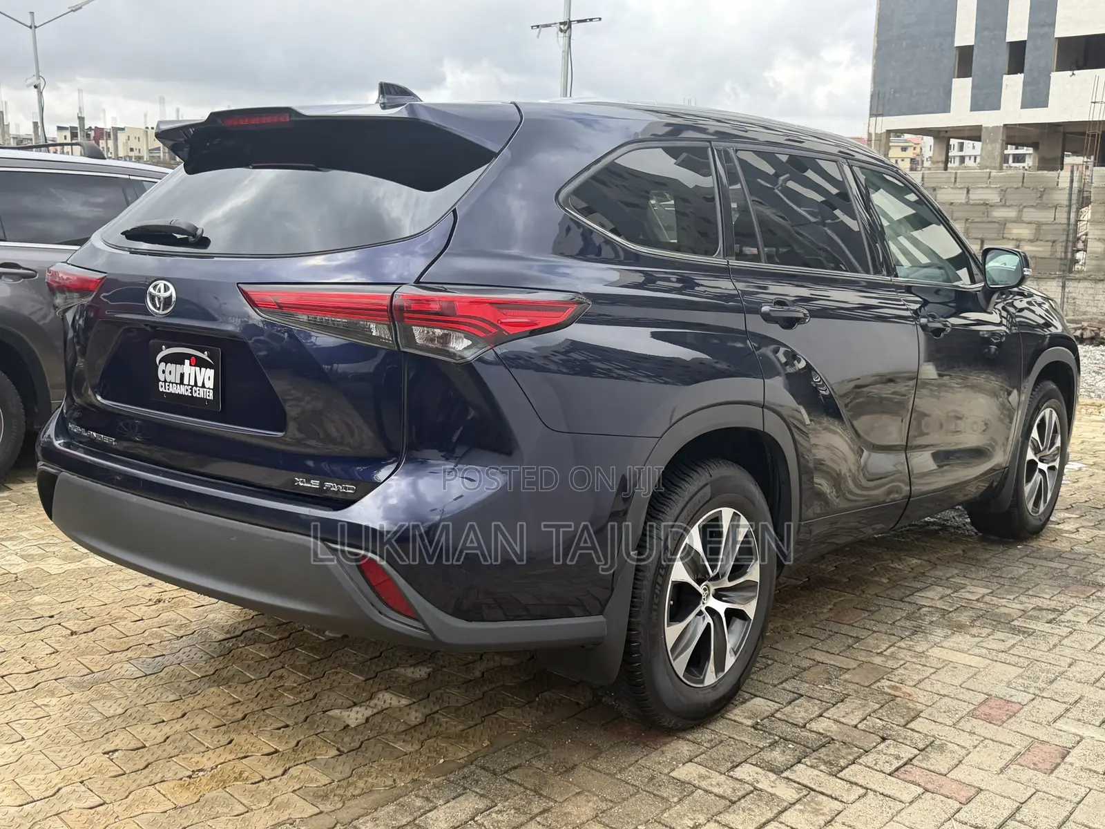 Toyota Highlander XLE 2021 Blue